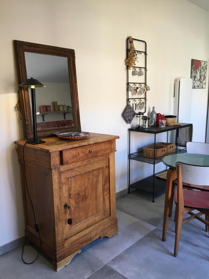 La Possibilite D'une Ile Boyardville